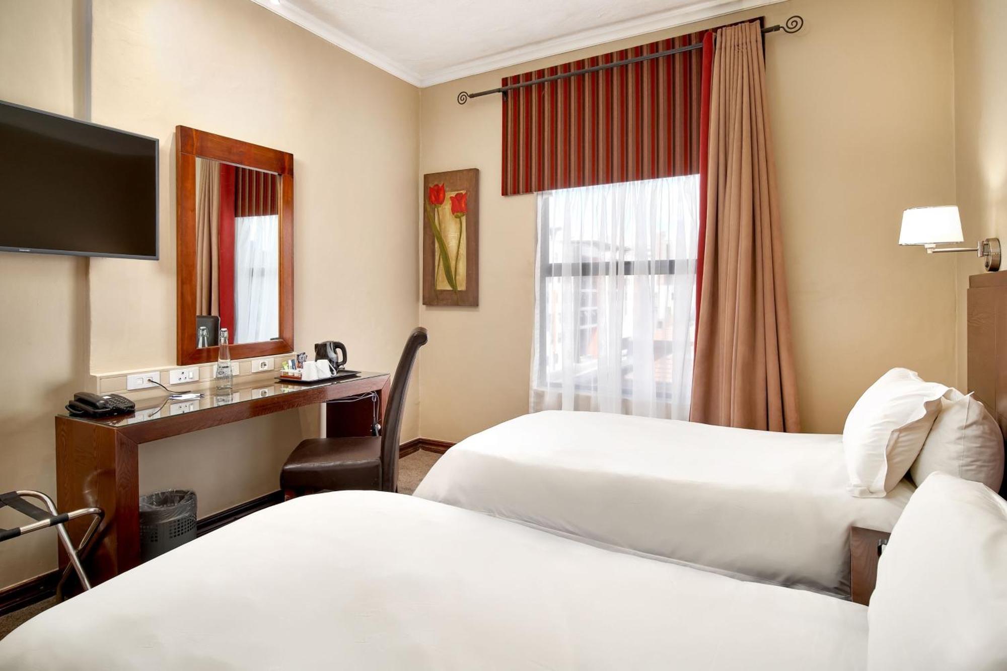 Protea Hotel By Marriott Pretoria Hatfield Rom bilde