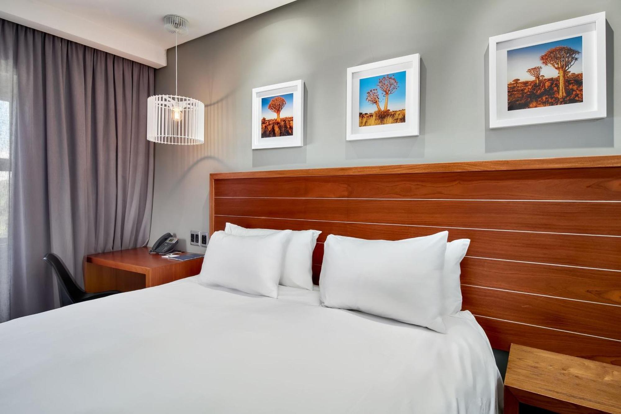 Protea Hotel By Marriott Pretoria Hatfield Rom bilde