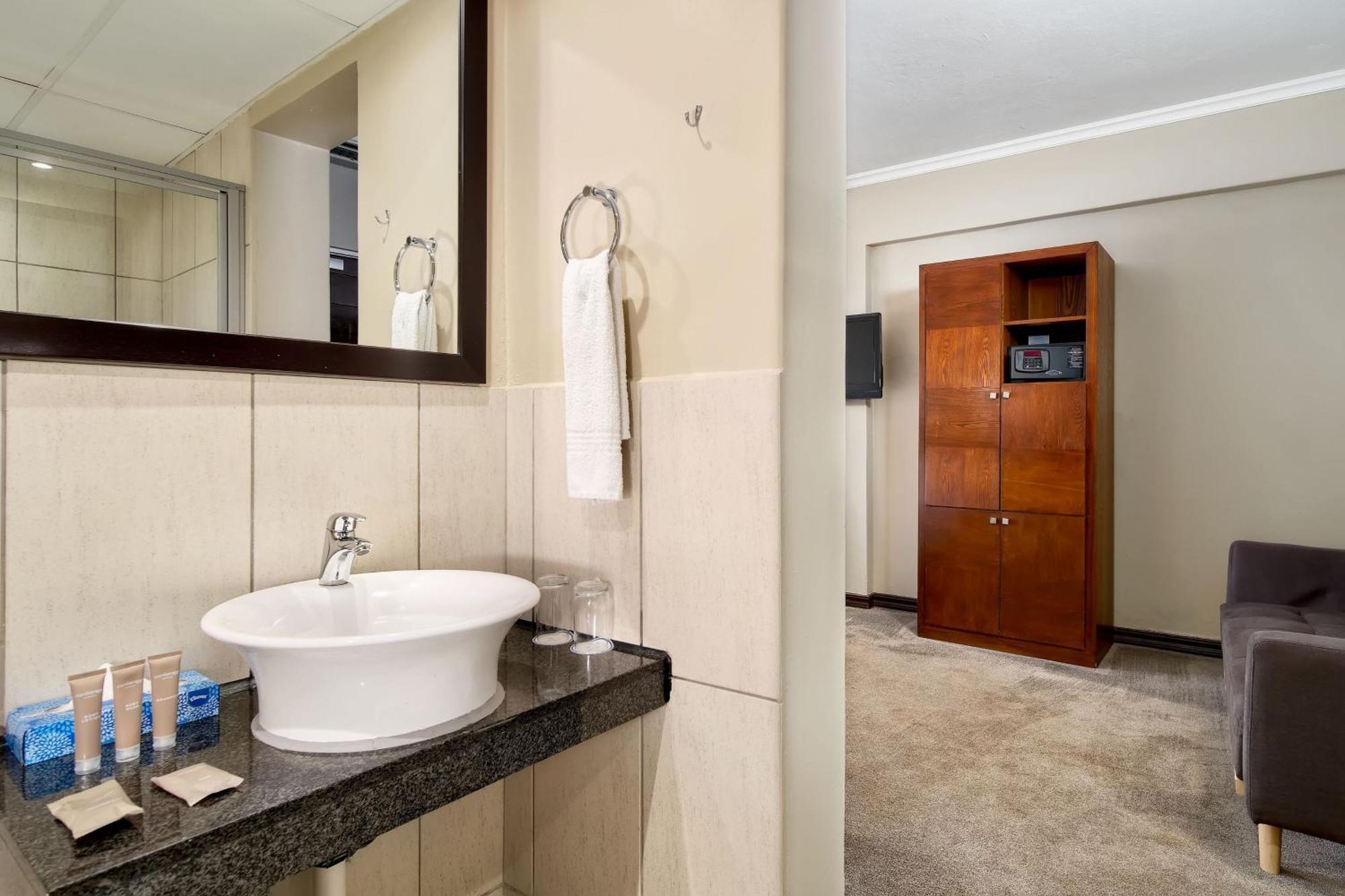 Protea Hotel By Marriott Pretoria Hatfield Rom bilde