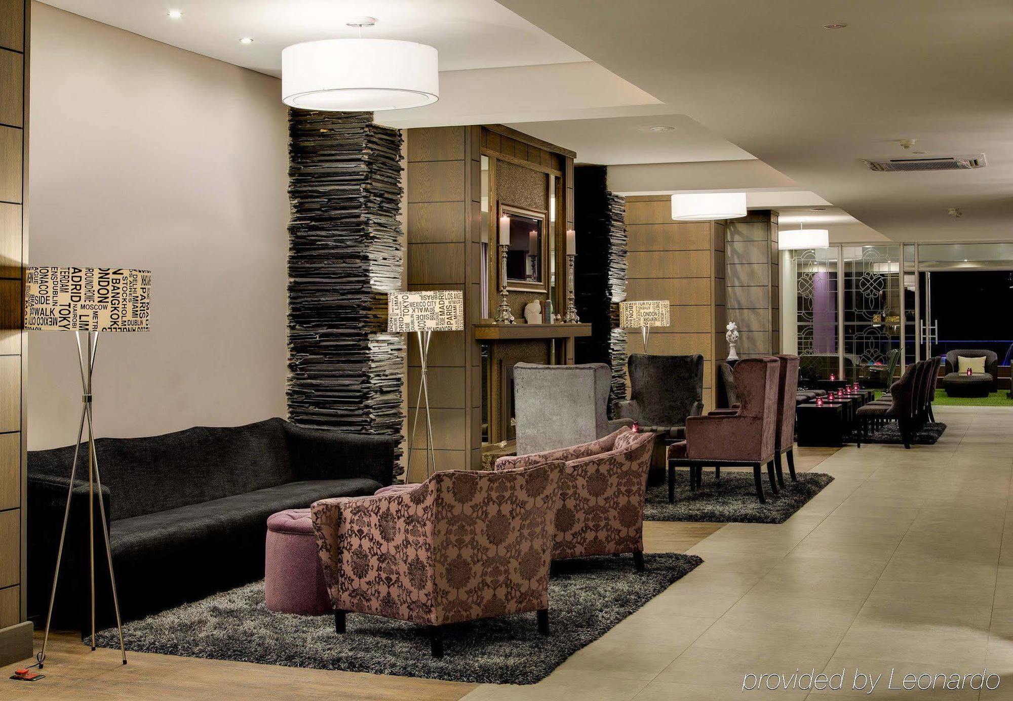 Protea Hotel By Marriott Pretoria Hatfield Eksteriør bilde